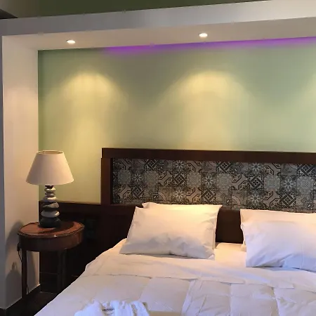 Hotell Gq & Club - Adults Only